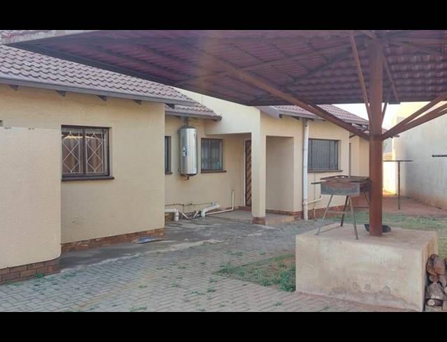 3 BEDROOM HOUSE FOR SALE IN RONDEBULT